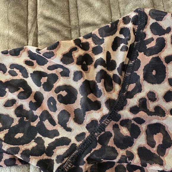 Leopard Print Mesh Cardigan Top - Picture 6 of 6